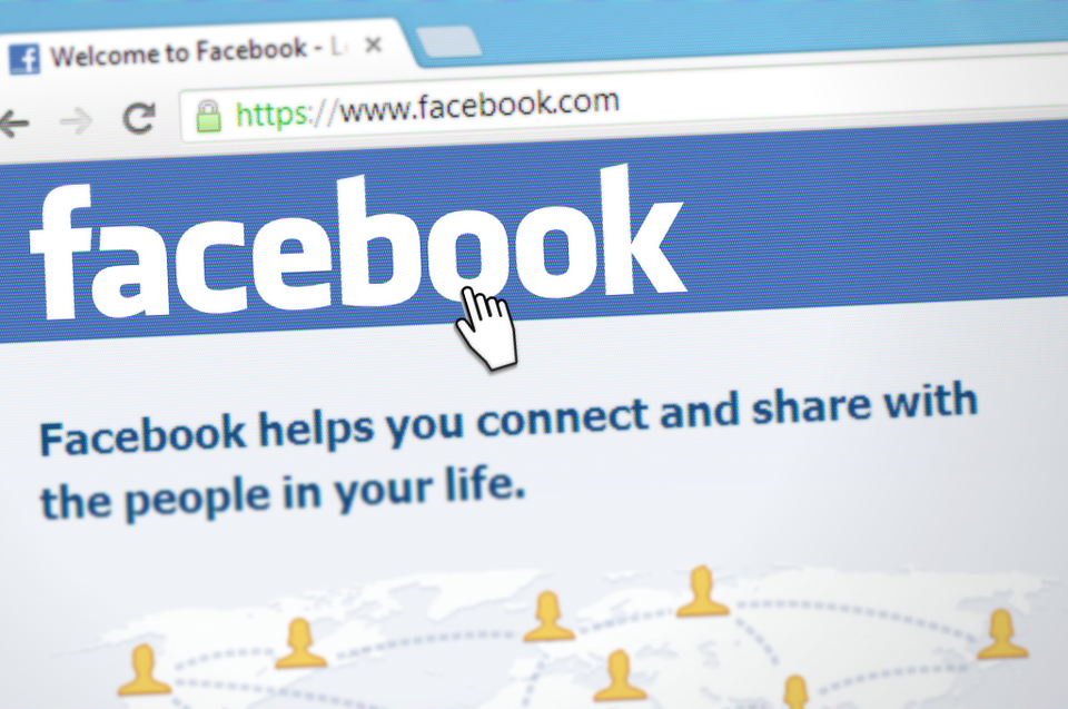Facebook mení možnosť upravovať náhľad zdieľaných článkov